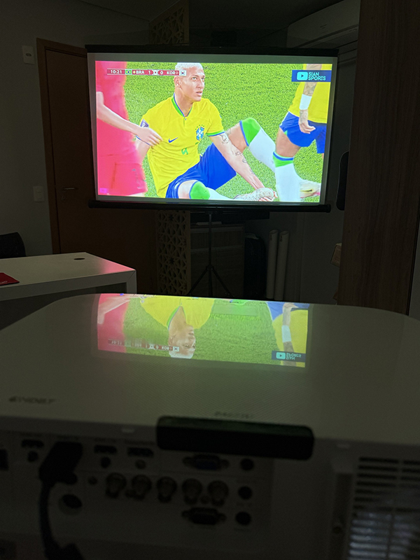 Projetor Epson de alto brilho para locação em Carapicuíba